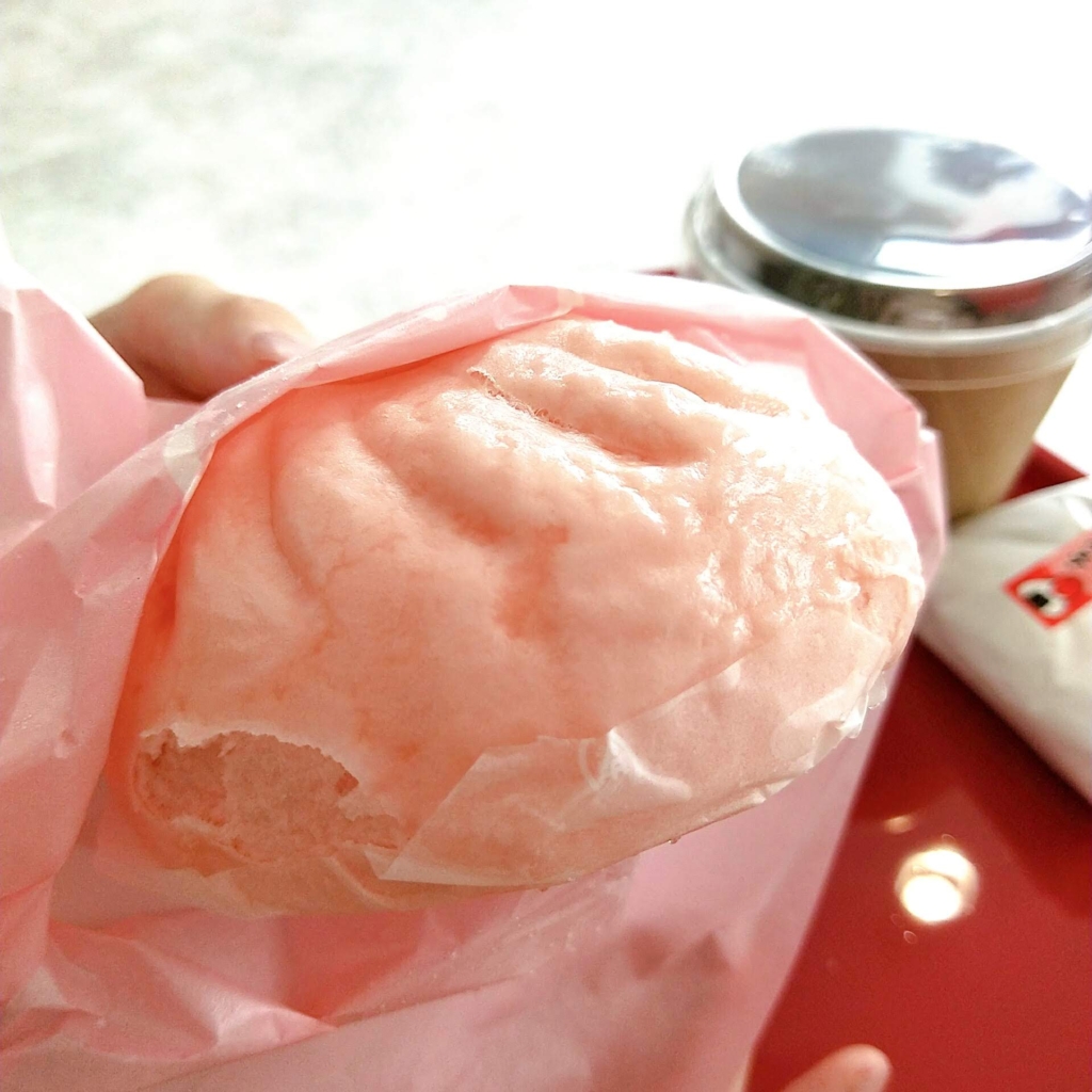 めんたいパークびわ湖の明太ぶたまん