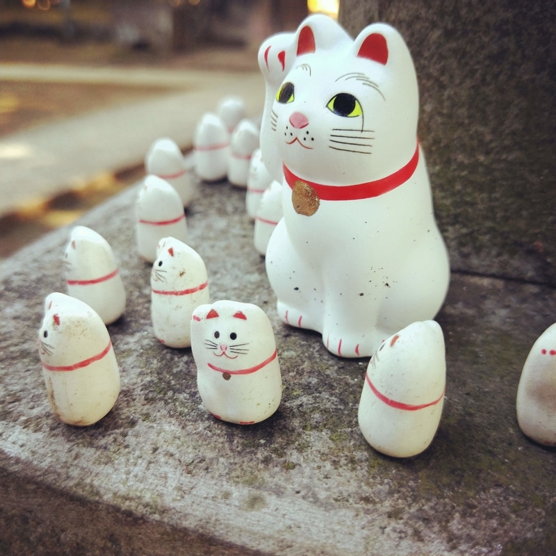 招き猫のお寺が東京都世田谷区に 豪徳寺へのアクセスは なぜ招き猫がたくさん奉納されているの 旅と遊びと暇な日と
