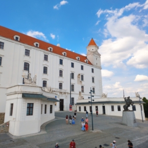 スロバキアの丘の上！ブラチスラバ城を尋ねて歩く。